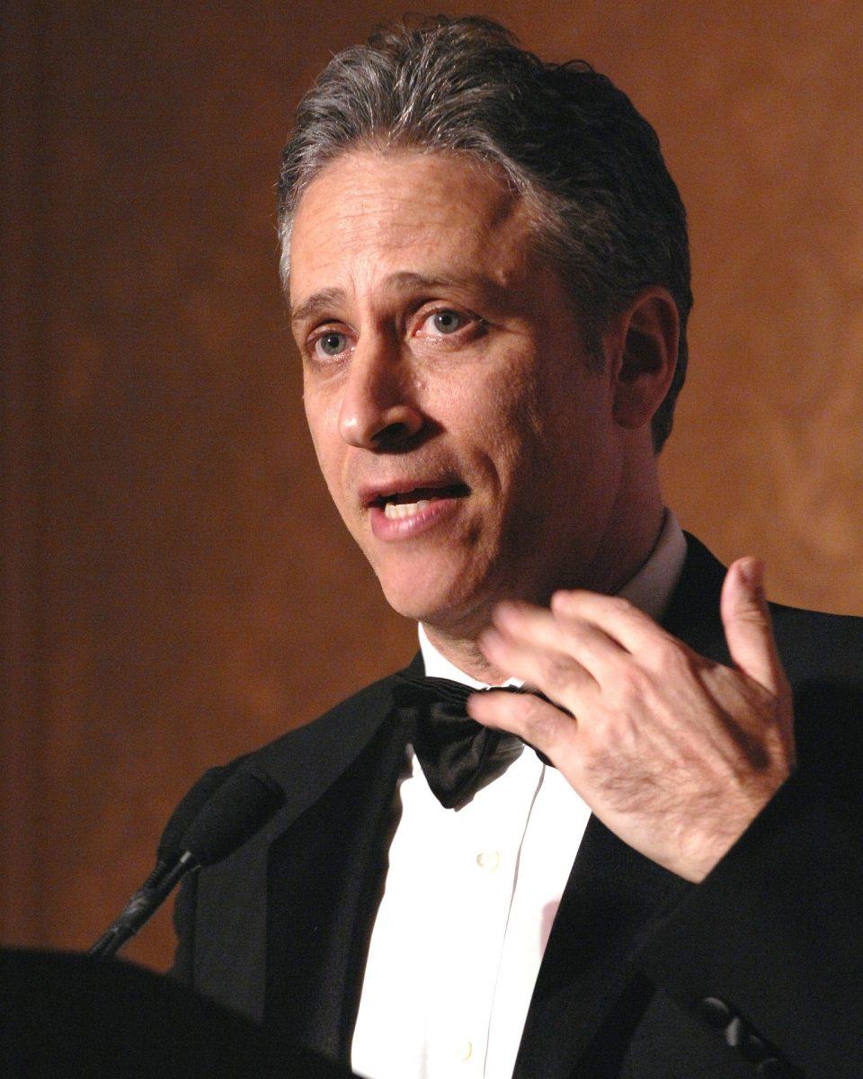 Jon Stewart shakes up late night television with plans to depart “The Daily Show”