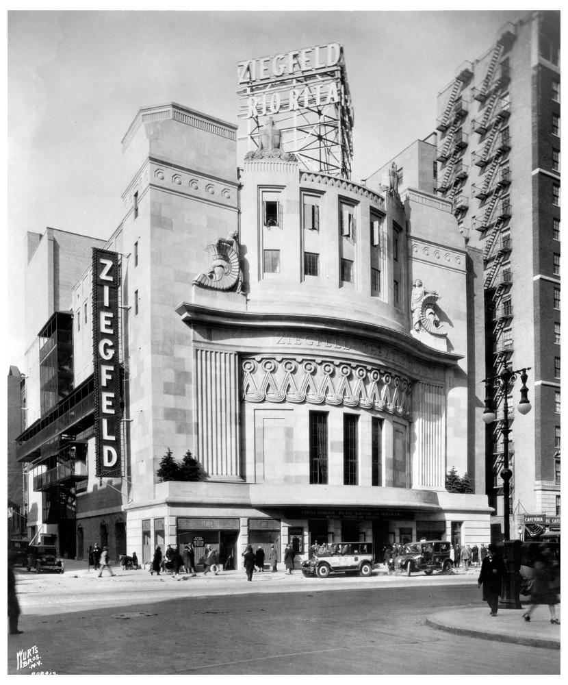 Photo courtesy of Museum of the City of New York, Wurts Bros. Collection