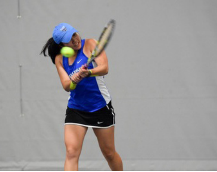 Senior Captain Carina Chen competing in the NEWMAC semifinals versus Babson College on October 22, 2016. | Photo courtesy of Wellesley Blue