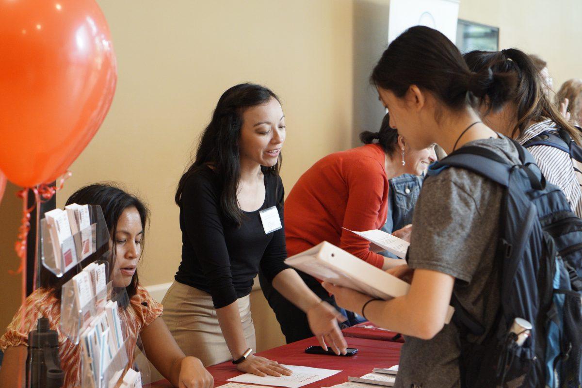 Lindsay Laguna and Rocío Garza Tisdell, members of Career Services, answer Athena Zhang’s ’20 questions last Thursday
Photo by Lien Dao '20