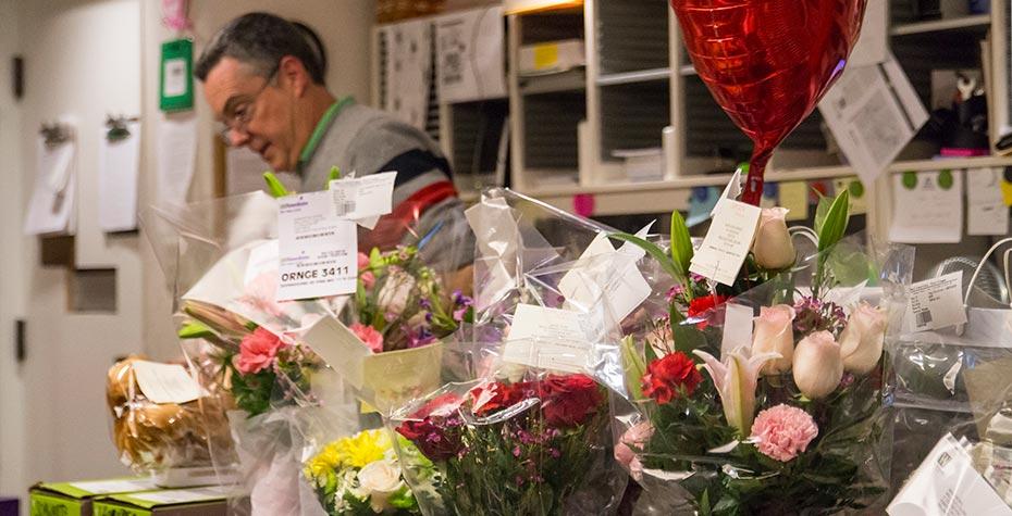 Students lament the loss of Dave Caulfield, the former mail services director Photo Courtesy of Wellesley College