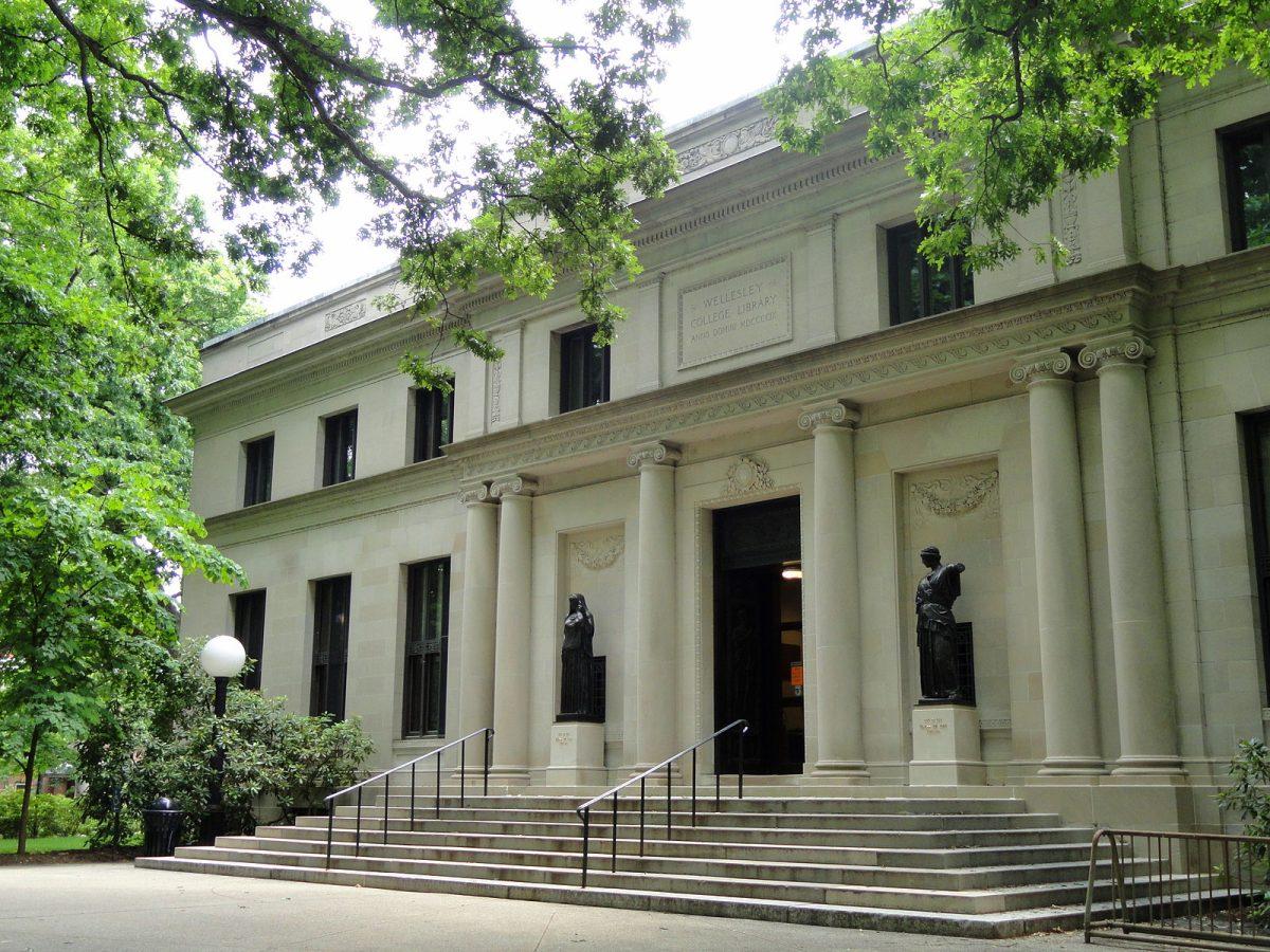 A picture of the Clapp Library at Wellesley College