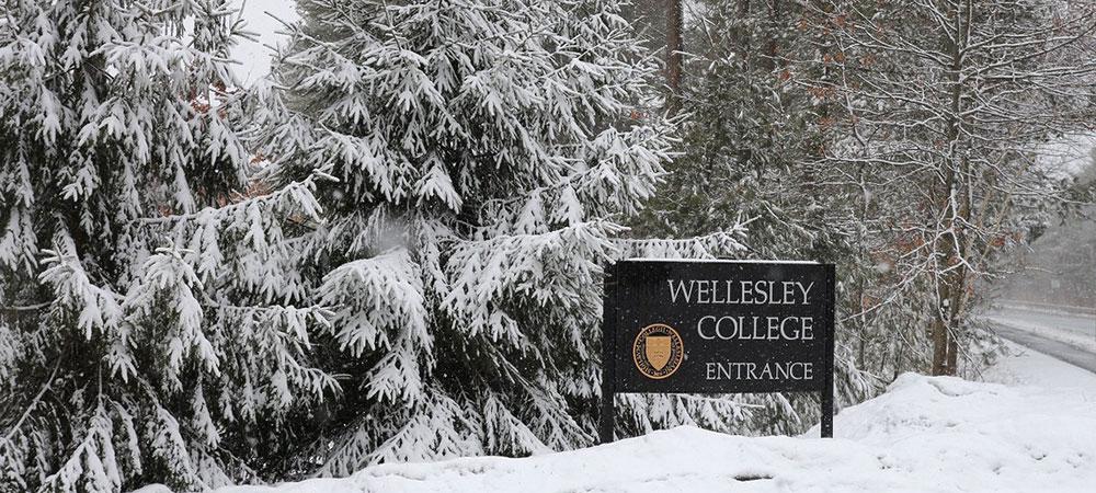 Photo of Wellesley College entrance

Photo courtesy of Wellesley College