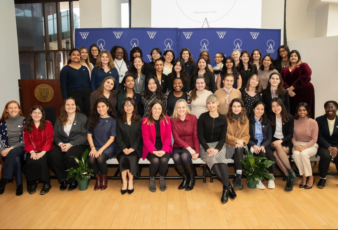 The 2025 Albright Institute Fellows at the end of Wintersession. Image courtesy of @albright.inst on Instagram. 