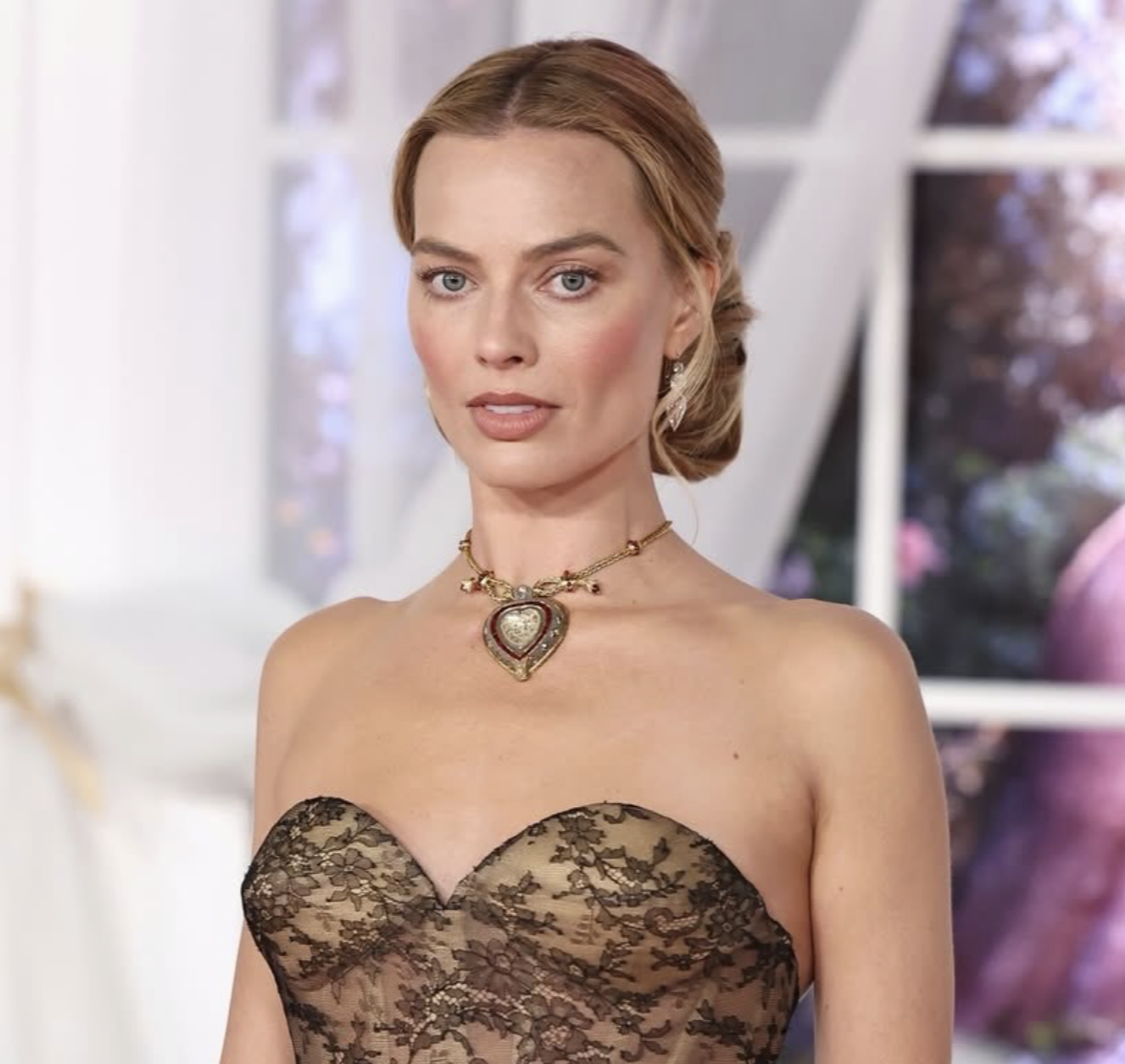 Reimagining the red carpet, one stolen artifact at a time